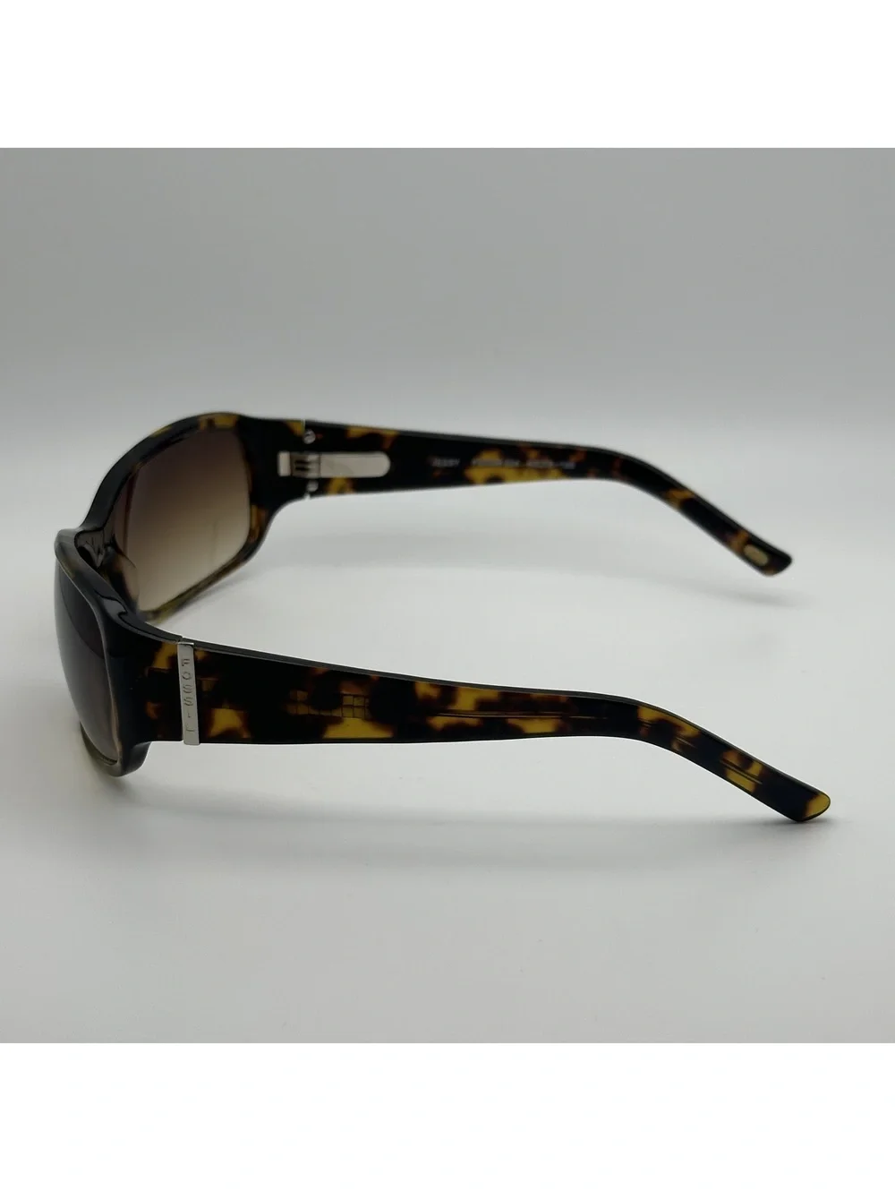 Fossil Jessy Women's Tortoise Shell Sunglasses with Gradient Lenses